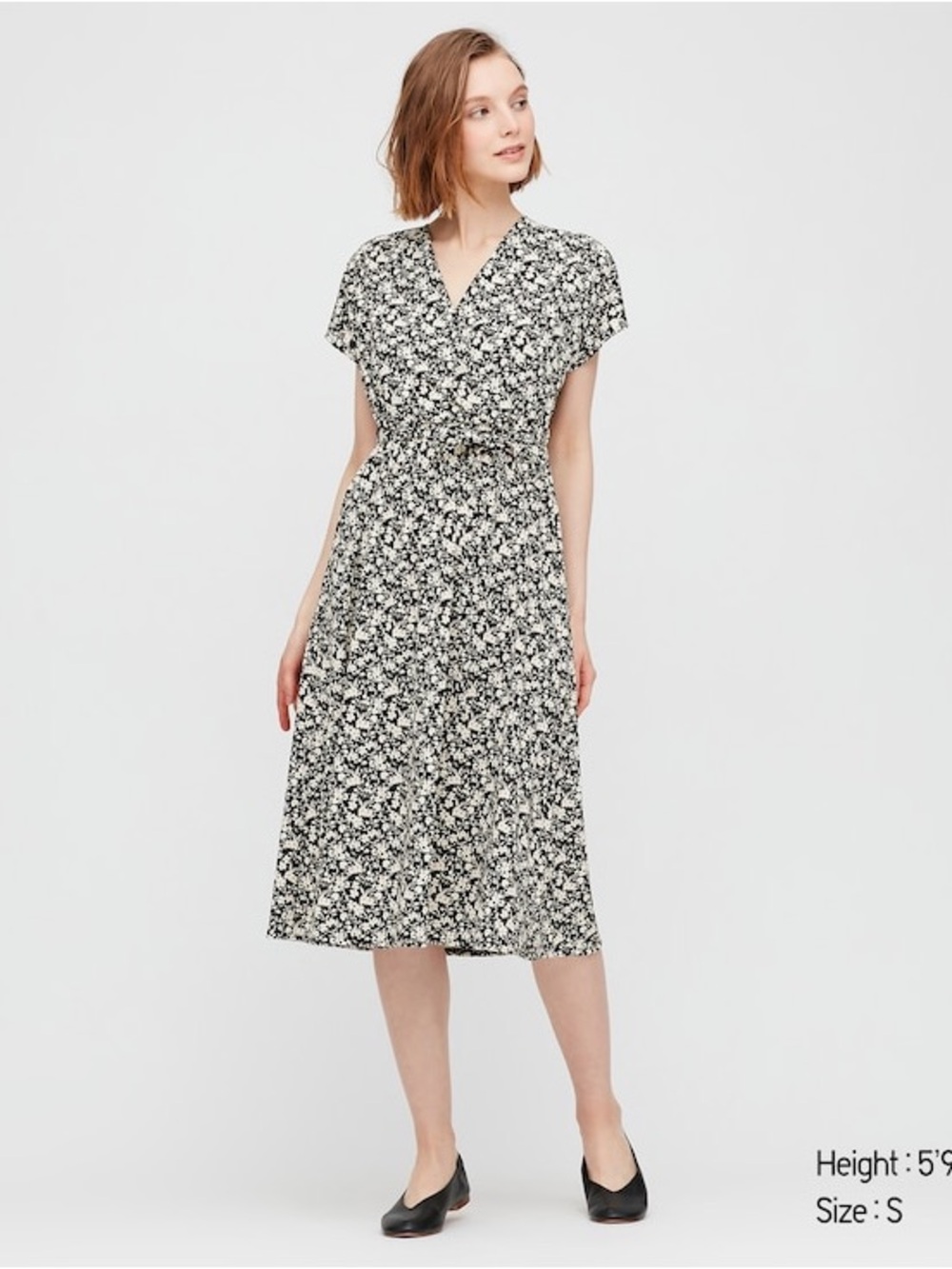 UNIQLO Black & White Floral Midi Dress with V-Neck